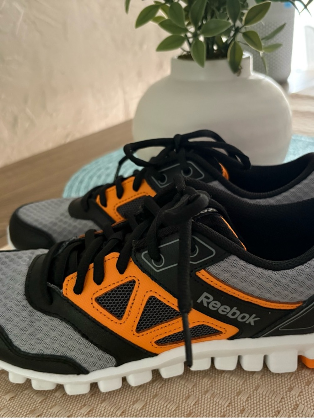 Reebok Gray, Black & Orange Mesh Training Shoes Mens Size 5 and Women’s size 6.5